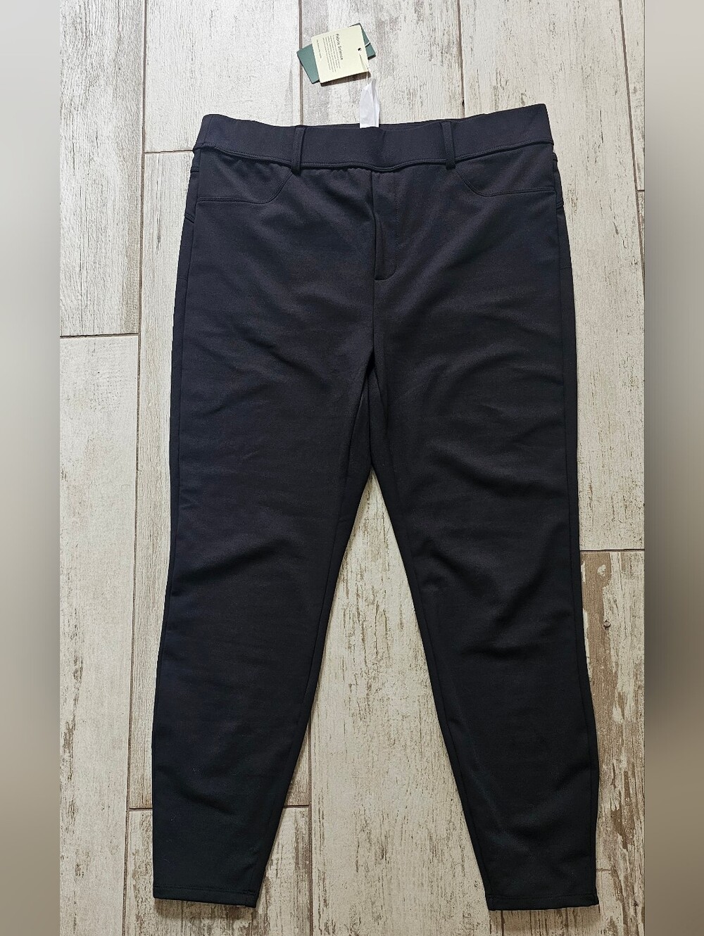 HALARA Black Ponte Thermal Pants with Branded Tags XL